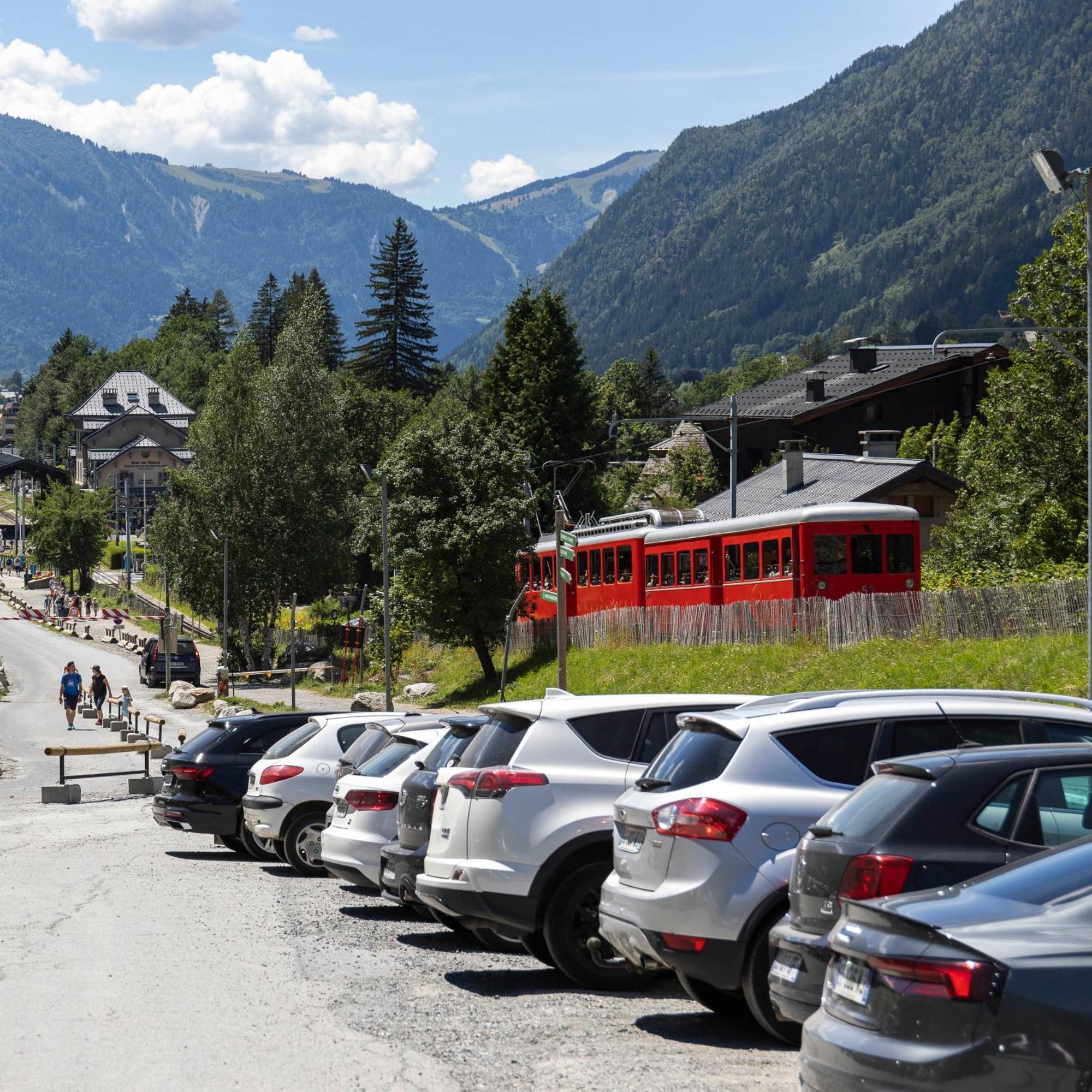Appartement Le Galetas Des Planards Chamonix Bagian luar foto